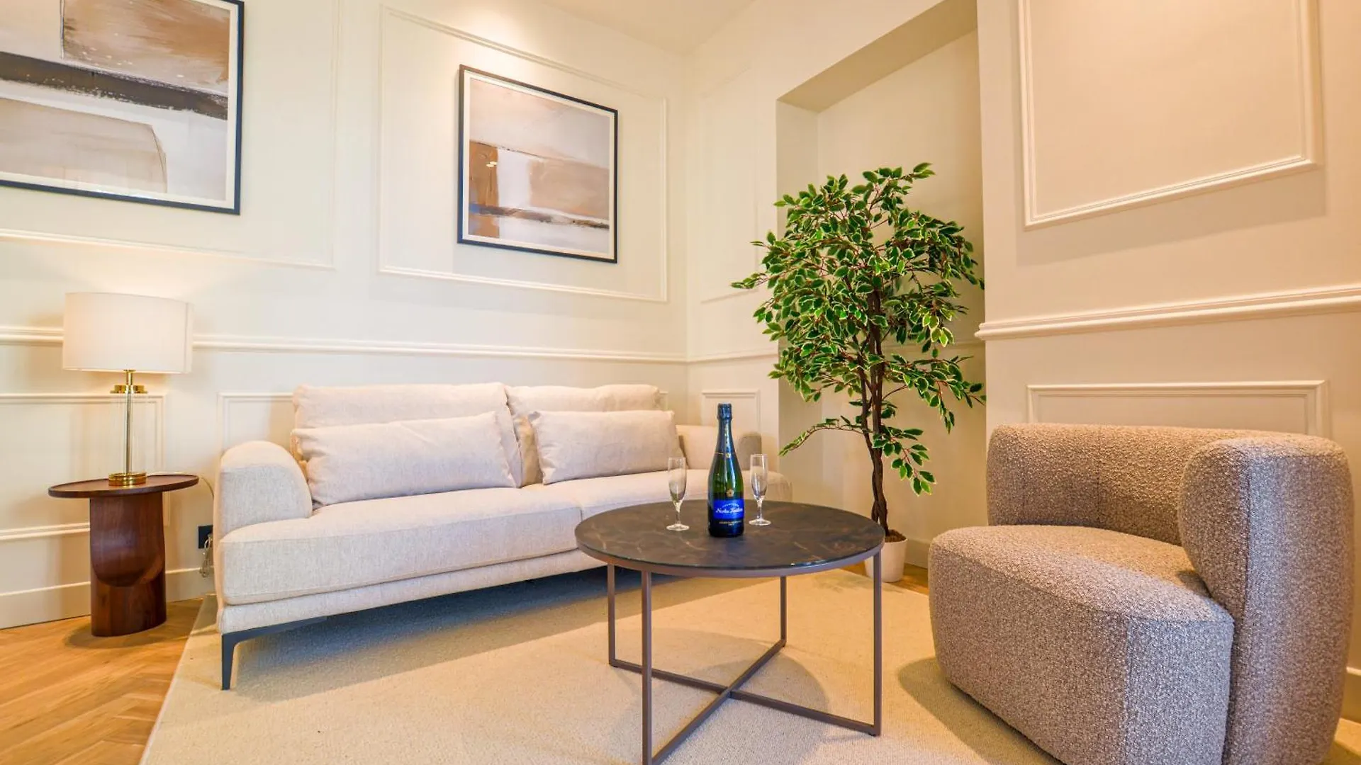 Meynadier 12B Cannes Apartment
